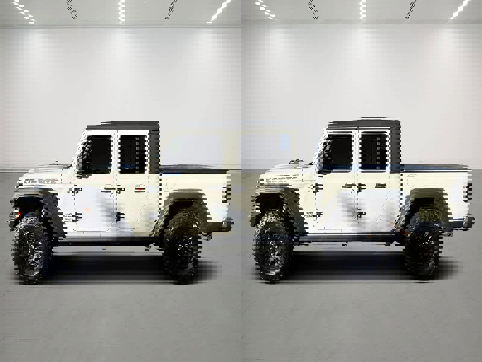 Used 2021 Jeep Gladiator Mojave w/ Trailer Tow Package image 3