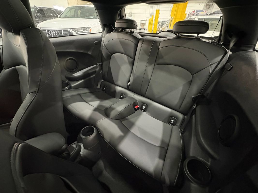 Used 2023 MINI Cooper S image 30