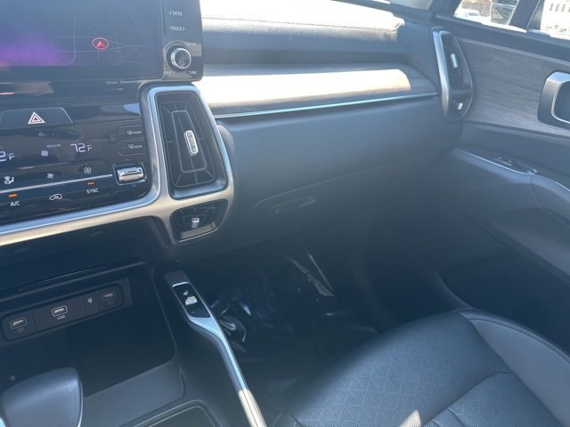 Used 2023 Kia Sorento S w/ Panoramic Sunroof Package image 20