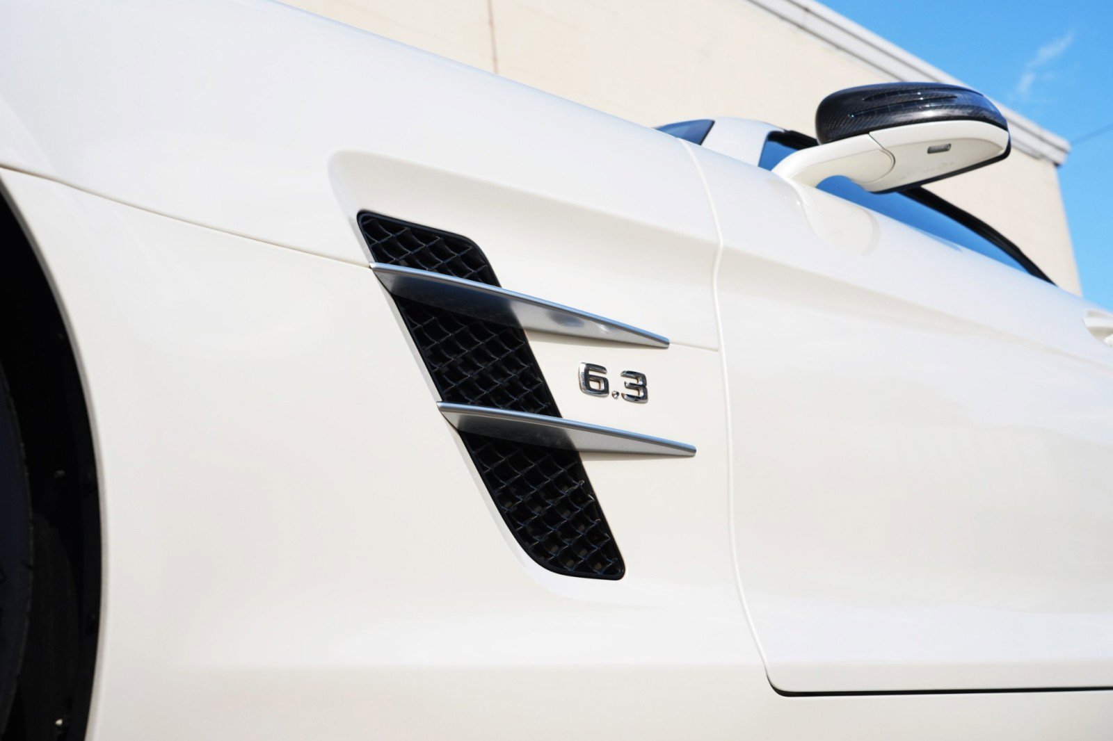 Used 2012 Mercedes-Benz SLS AMG Roadster image 57