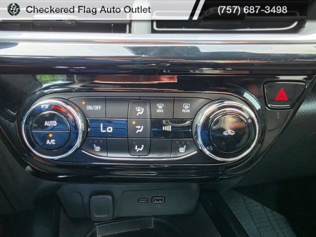 Used 2024 Chevrolet Trax RS w/ Sunroof Package FWD image 33