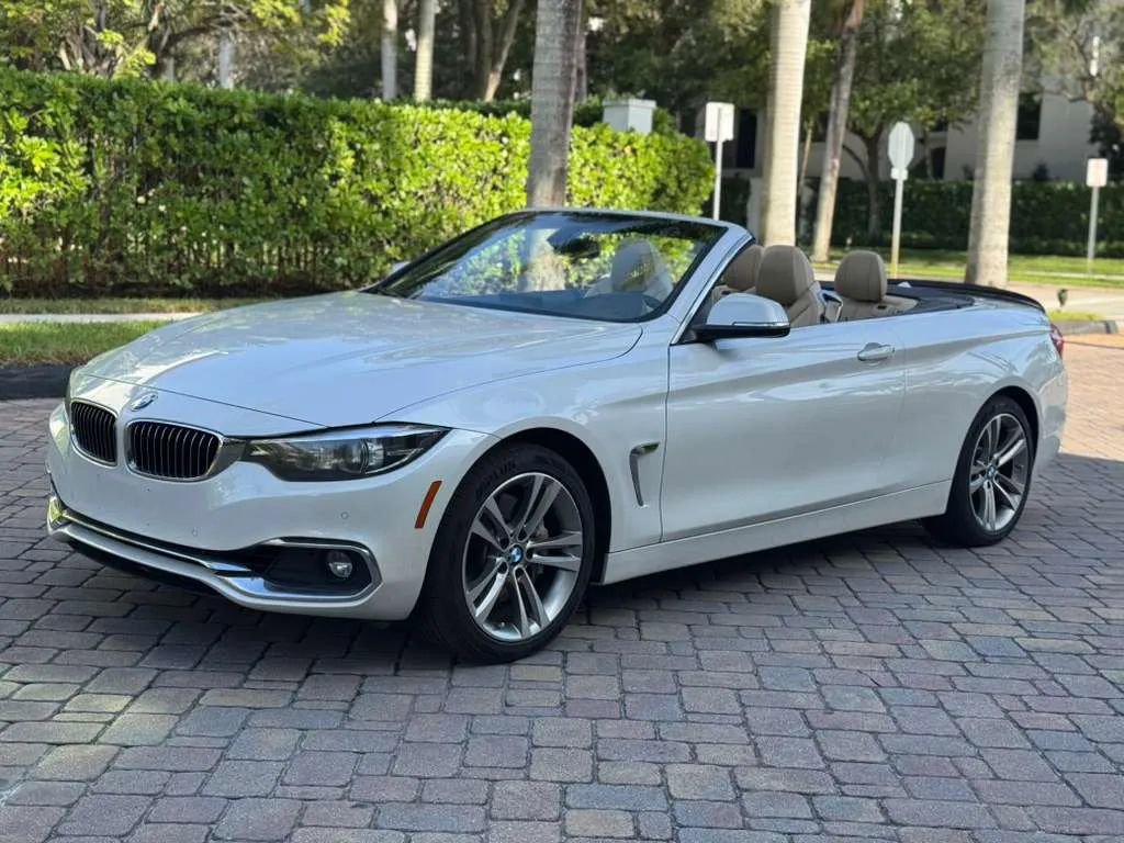 Used 2018 BMW 440i xDrive Convertible image 3