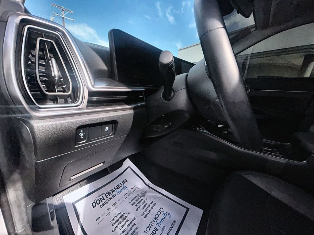 Used 2025 Kia Sorento S FWD image 13
