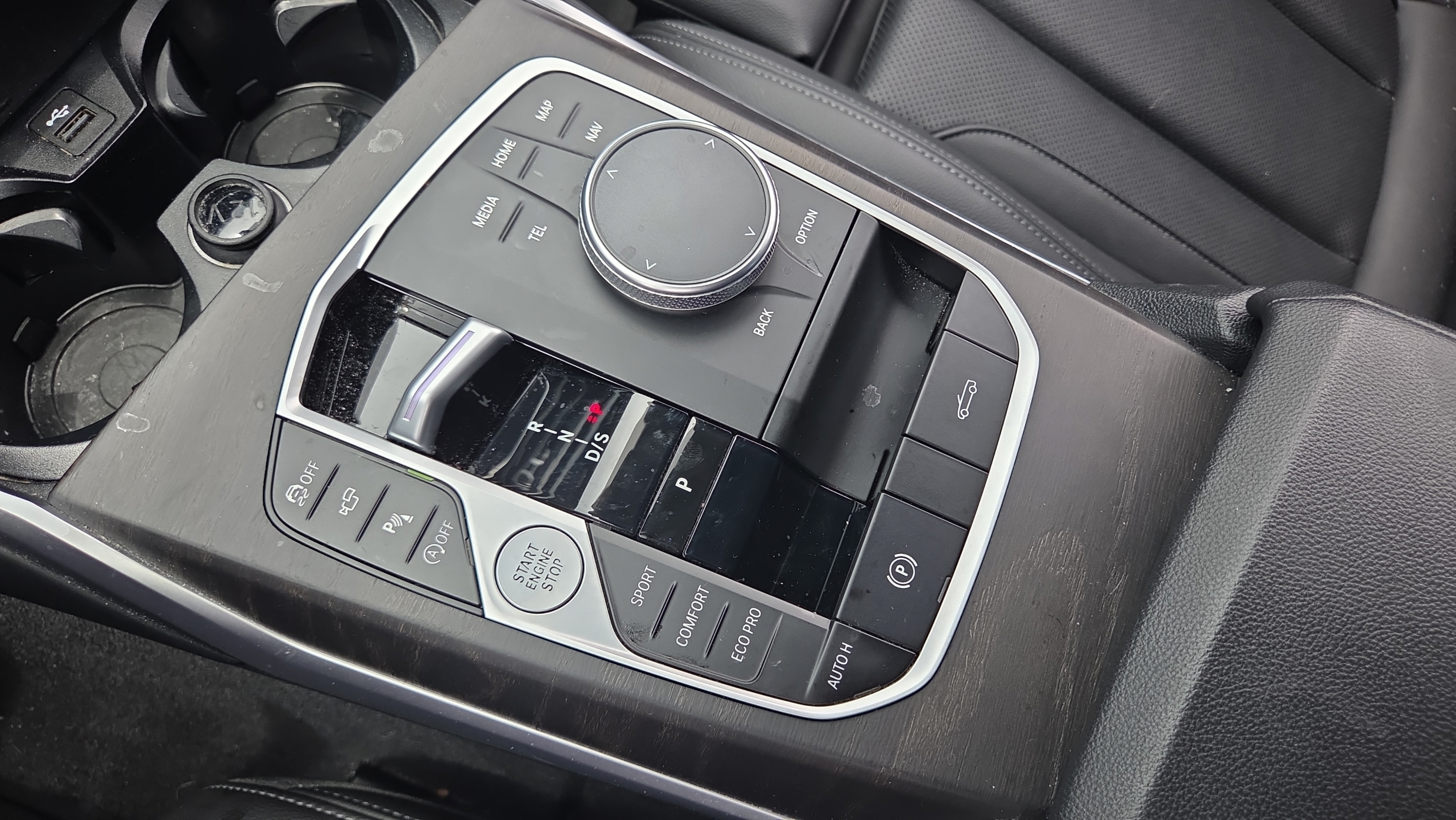 Used 2024 BMW 430i Convertible w/ Premium Package RWD image 30