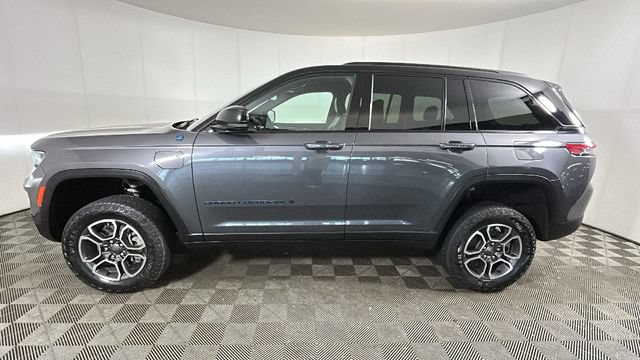 Used 2022 Jeep Grand Cherokee Trailhawk AWD/4WD image 5