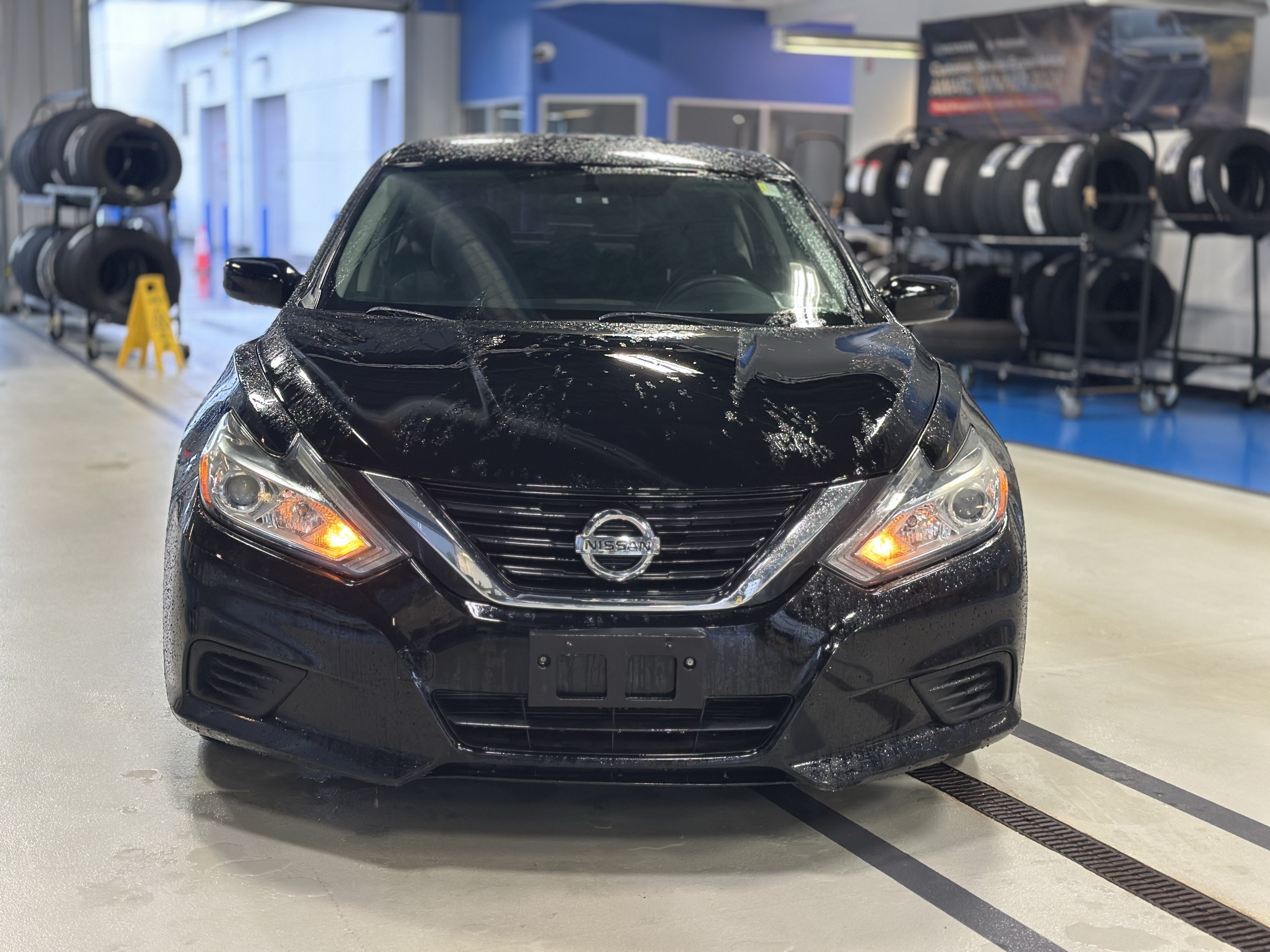 Used 2017 Nissan Altima 2.5 S w/ Power Driver Seat Package FWD image 2