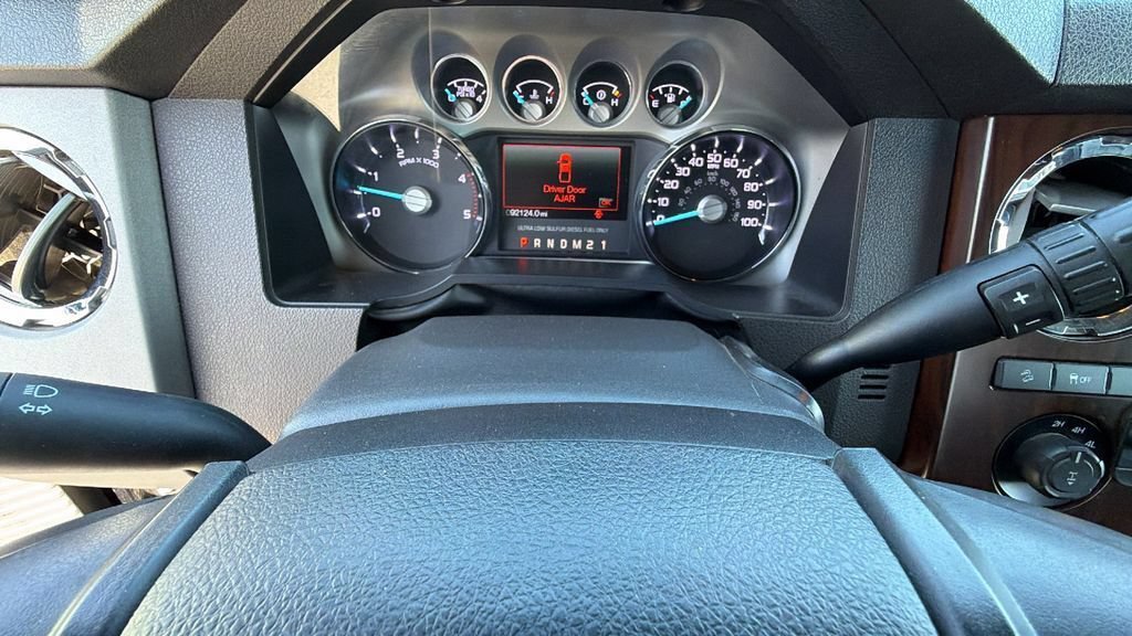 Used 2016 Ford F250 Lariat w/ Lariat Interior Package AWD/4WD image 21