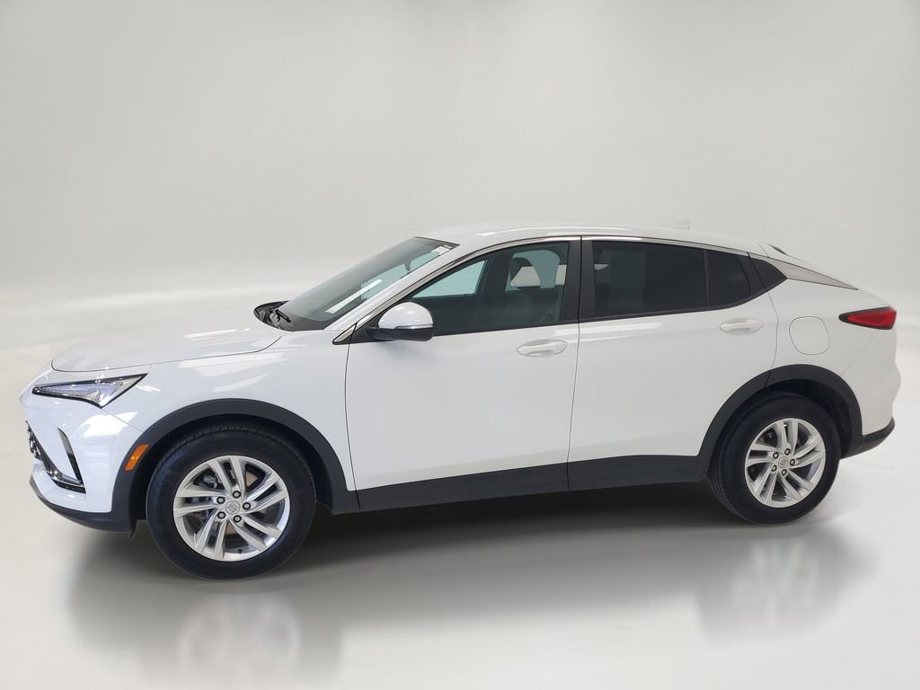 Used 2025 Buick Envista Preferred image 4