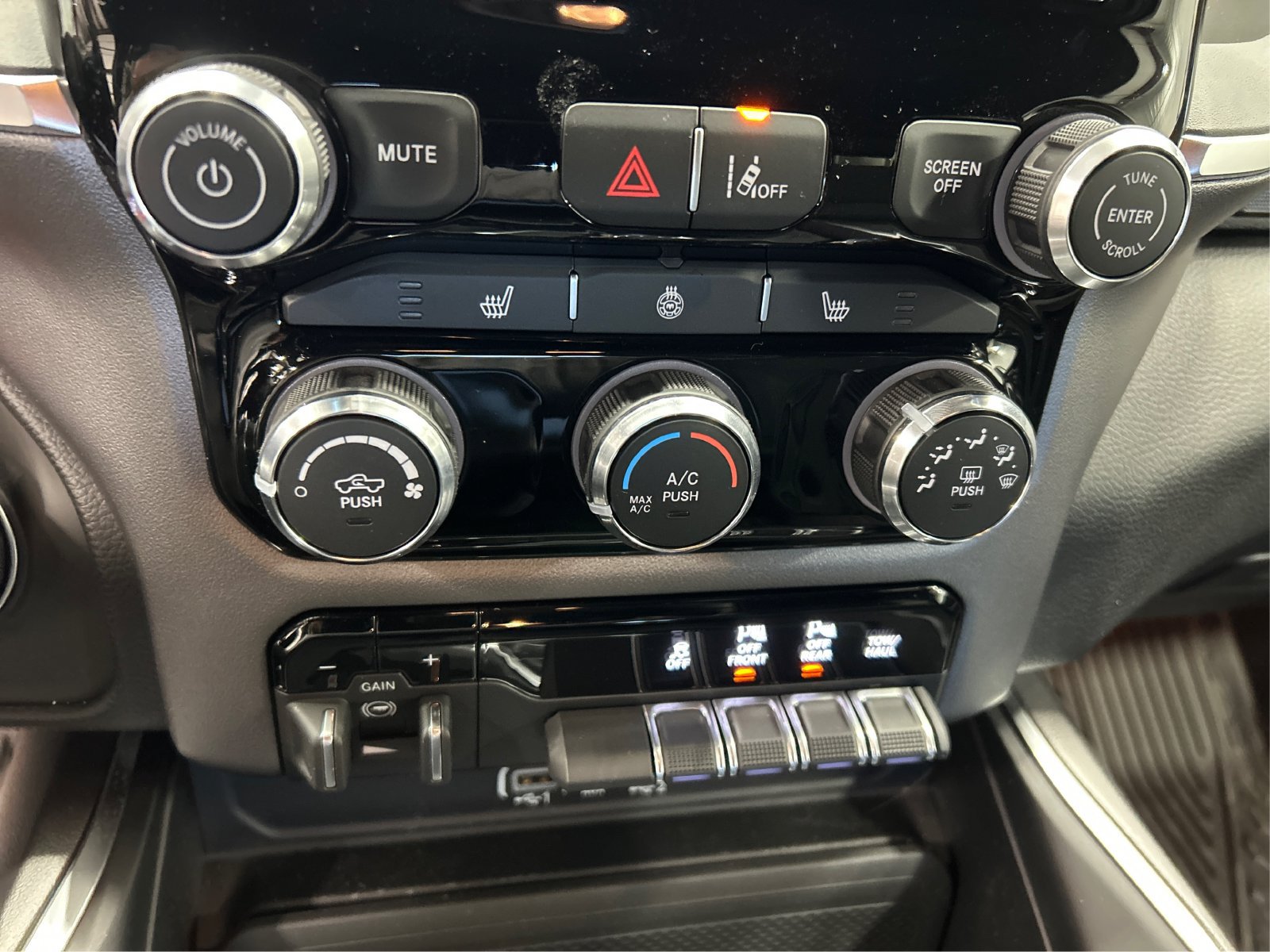 New 2026 RAM 1500 Big Horn AWD/4WD image 26