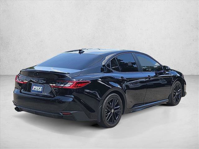 Used 2025 Toyota Camry SE w/ Convenience Package FWD image 5