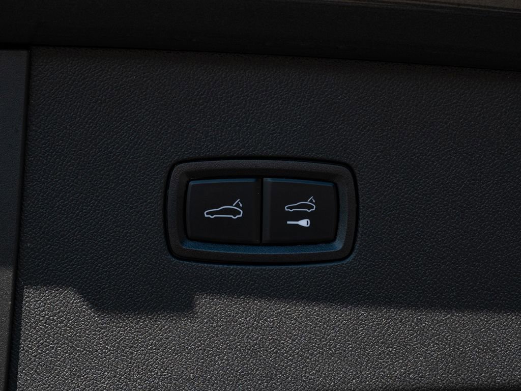 Used 2024 Porsche Cayenne S image 34
