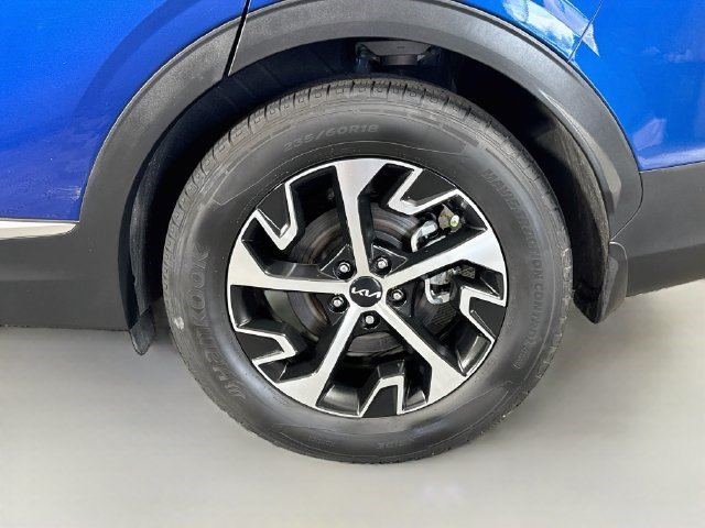 Used 2025 Kia Sportage EX FWD image 36