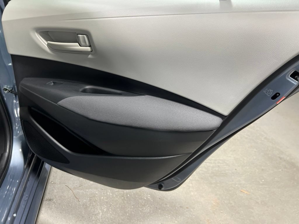 Used 2024 Toyota Corolla LE FWD image 12
