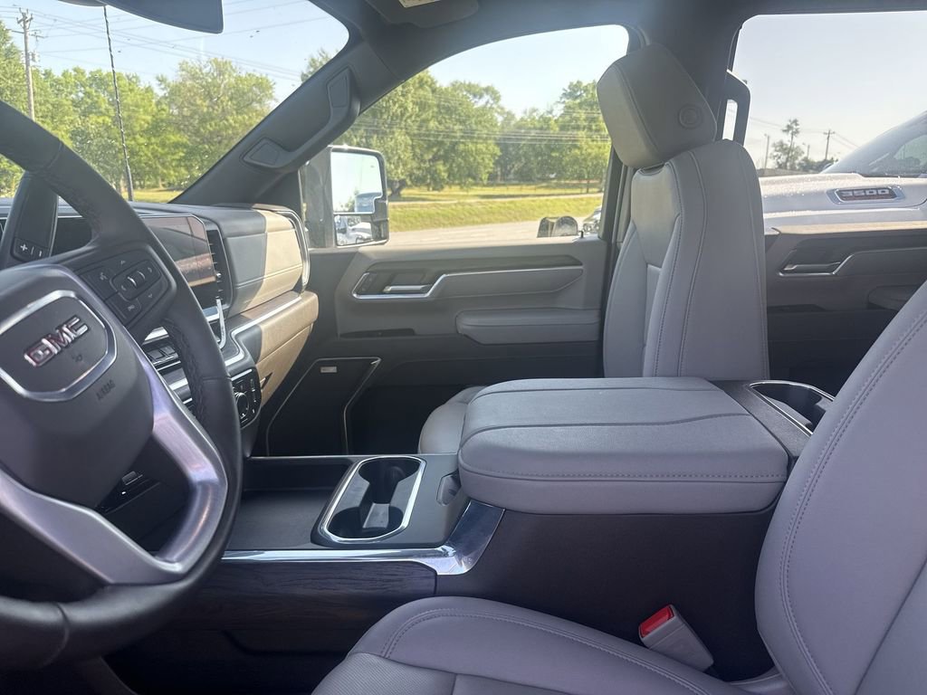 Certified 2025 GMC Sierra 2500 SLT w/ SLT Premium Package image 26