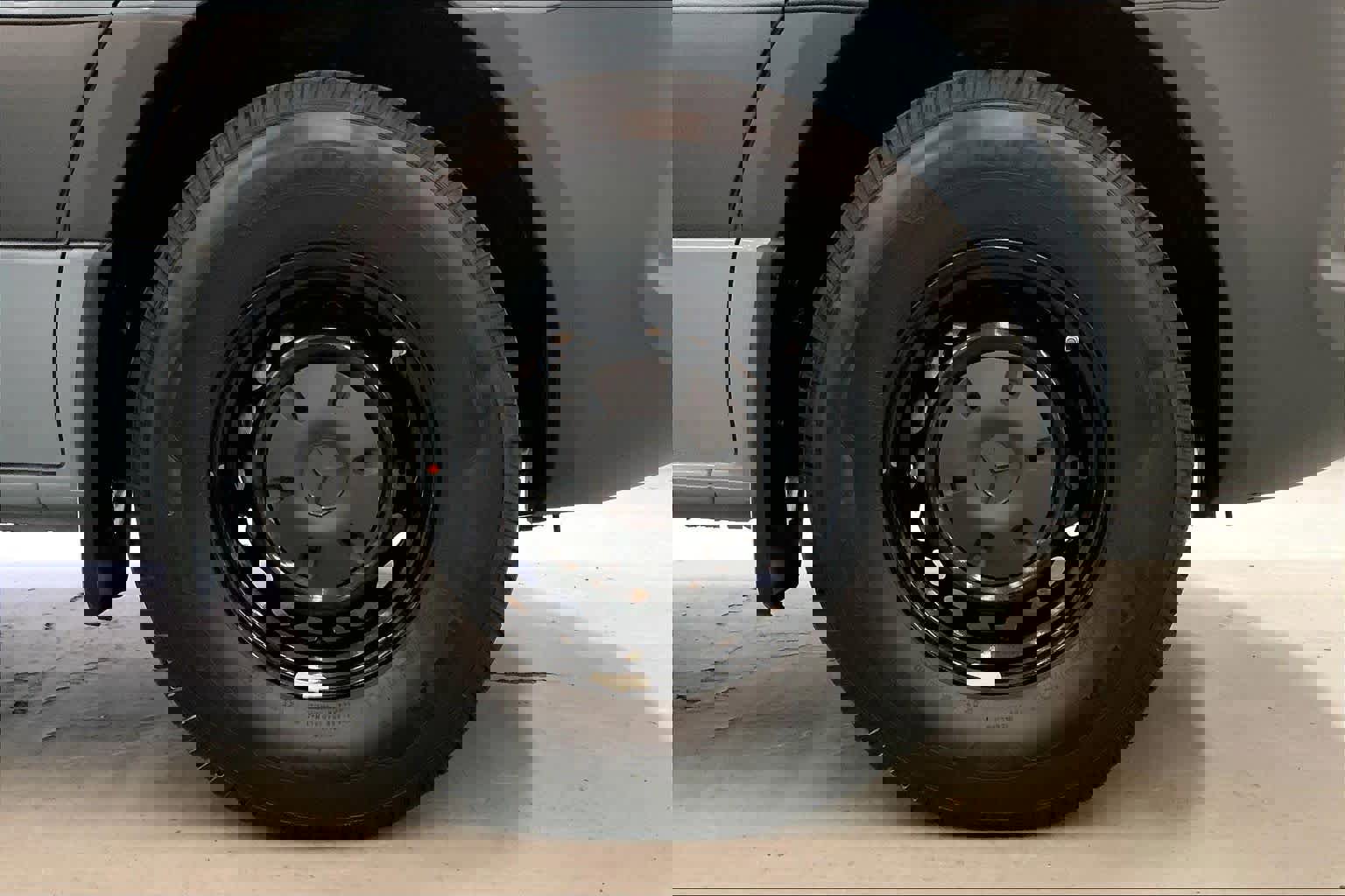 Used 2025 Mercedes-Benz Sprinter 2500 image 8