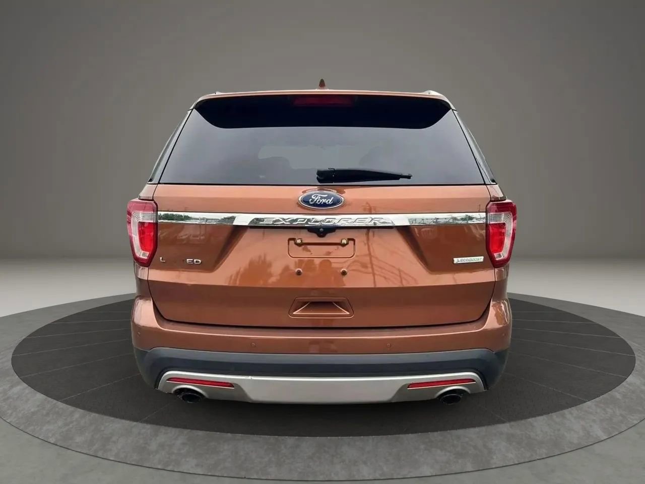 Used 2017 Ford Explorer Limited image 6