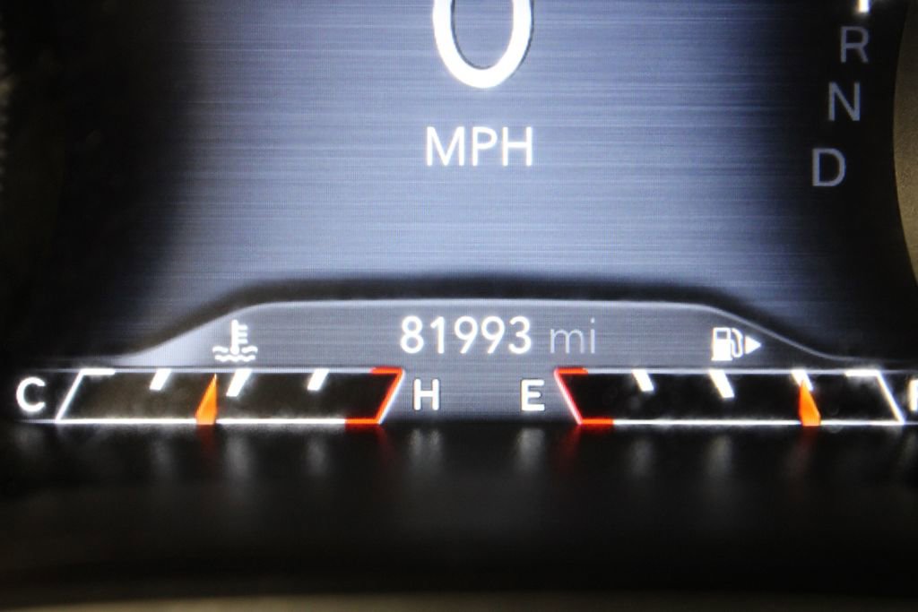 Used 2019 Jeep Cherokee Limited image 29