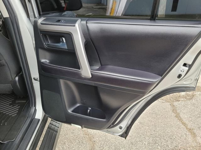 Used 2017 Toyota 4Runner SR5 image 10