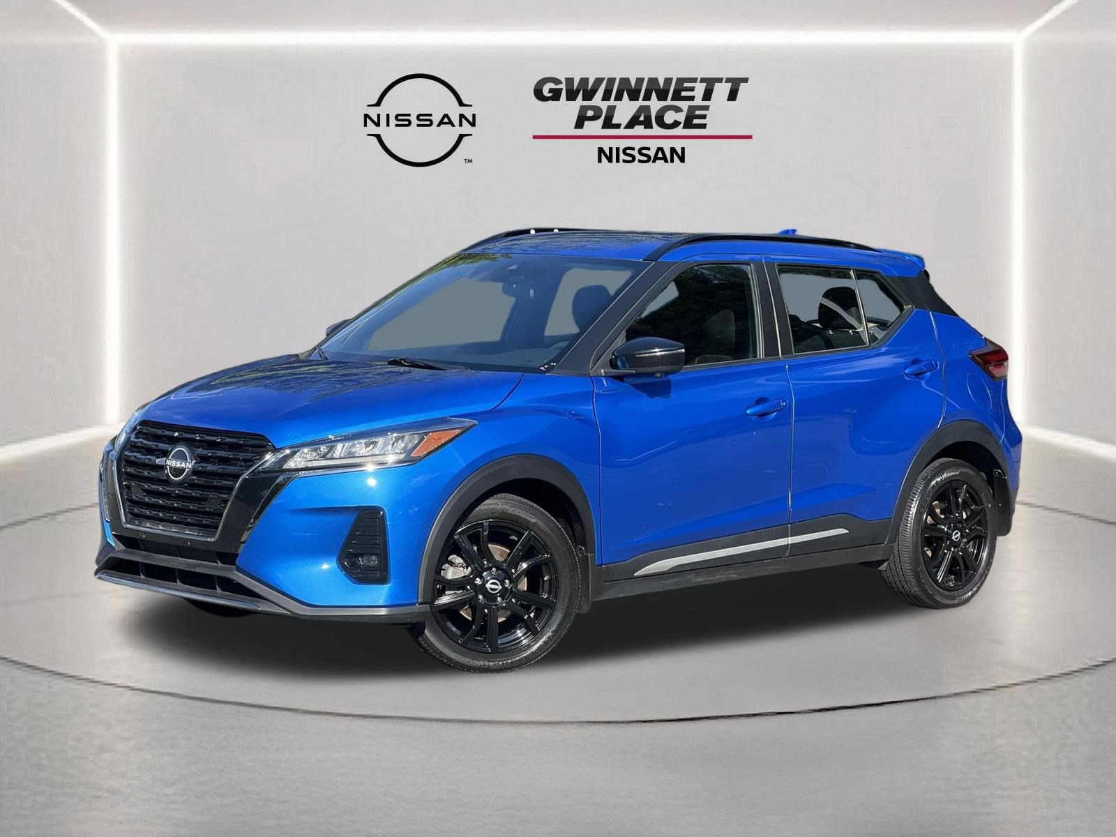 Used 2024 Nissan Kicks SR FWD image 1