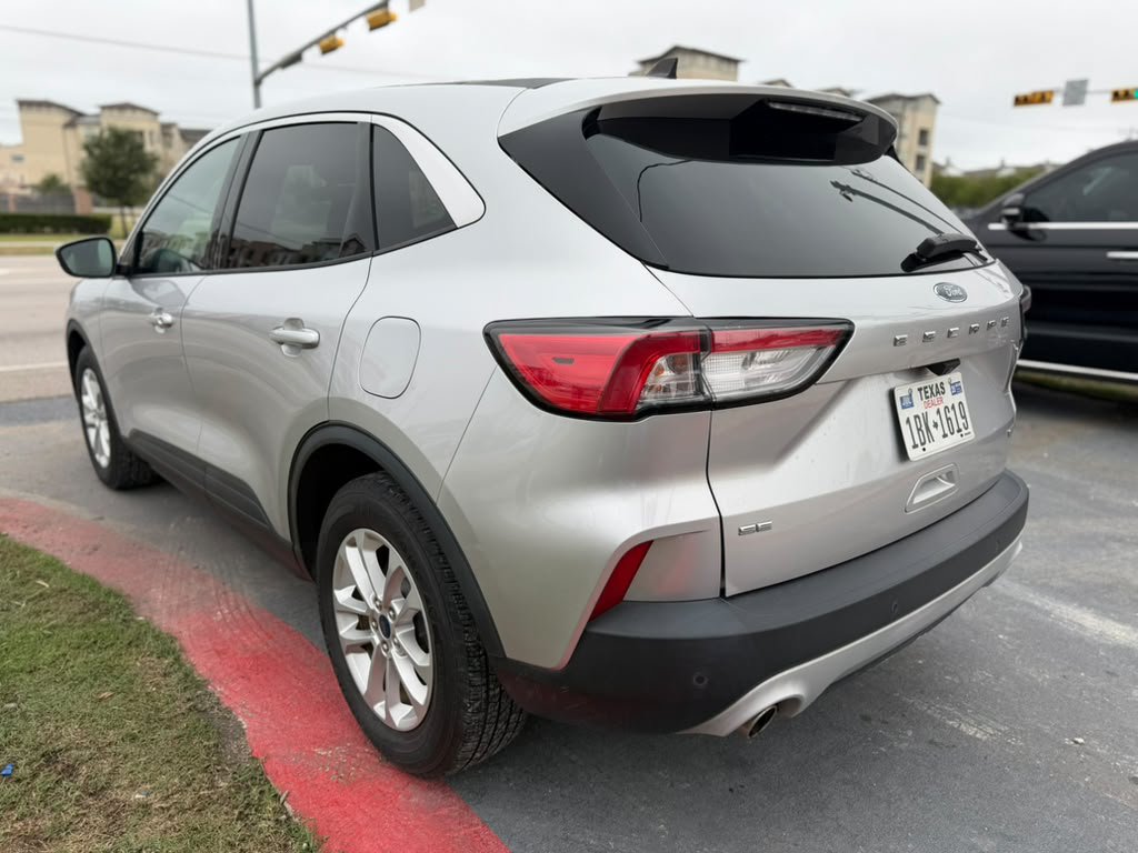 Used 2020 Ford Escape SE FWD image 6