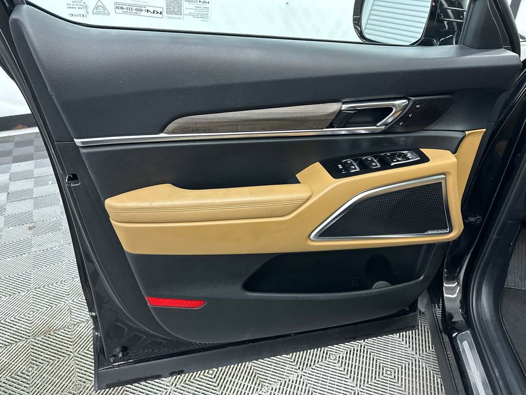 Used 2022 Kia Telluride SX w/ Towing Package image 11