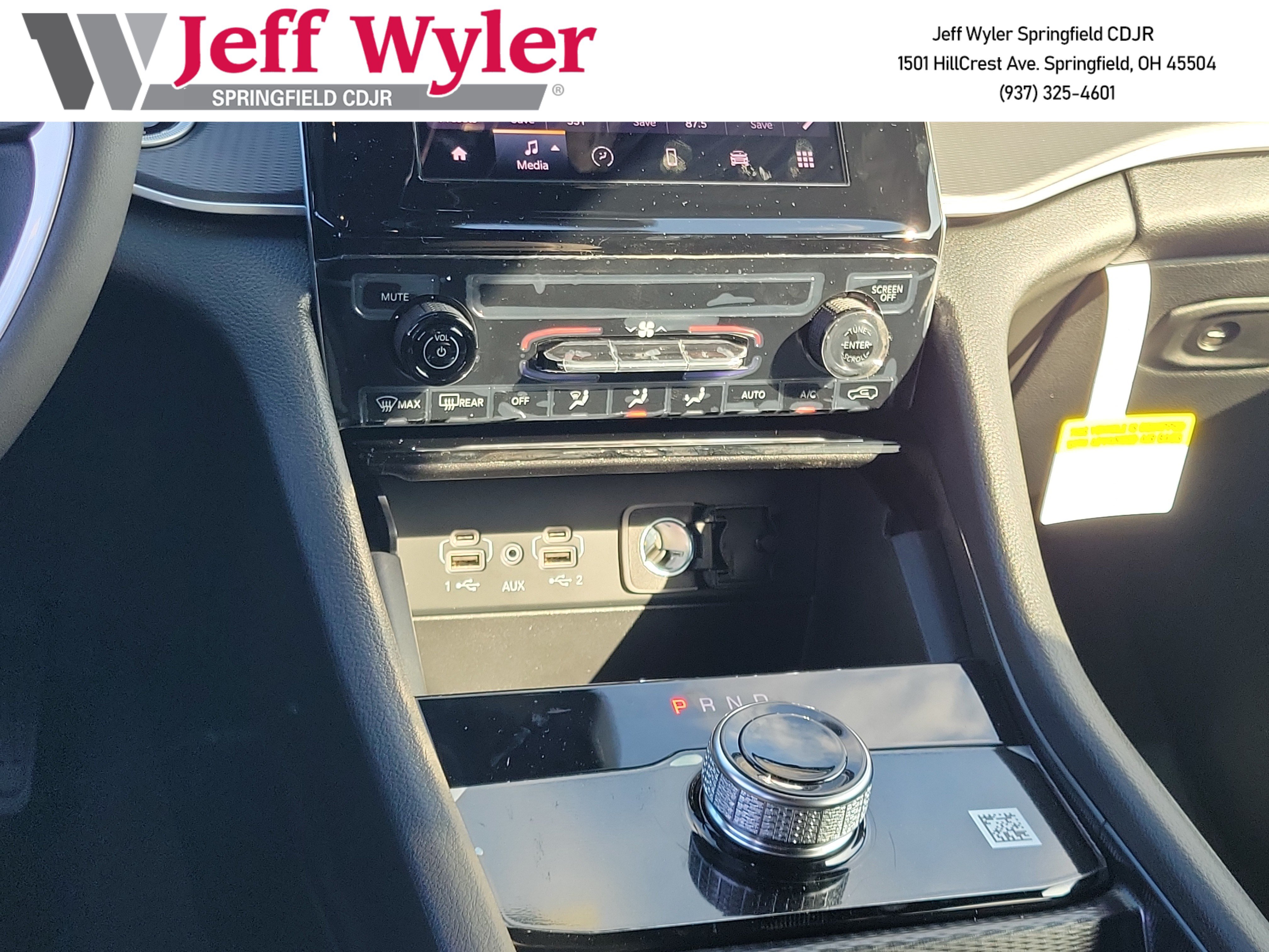 New 2026 Jeep Grand Cherokee Laredo AWD/4WD image 12