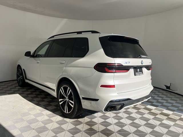 Certified 2025 BMW X7 xDrive40i w/ Executive Package image 5