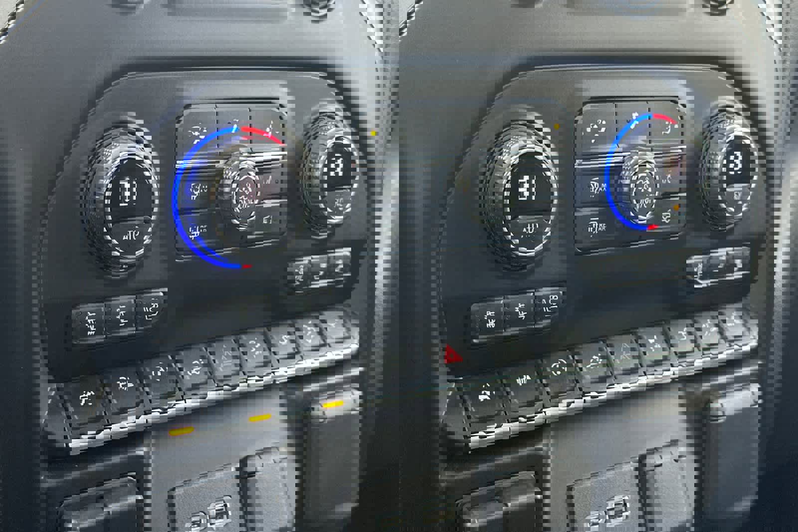 Used 2021 Chevrolet Silverado 1500 LTZ w/ Technology Package image 20