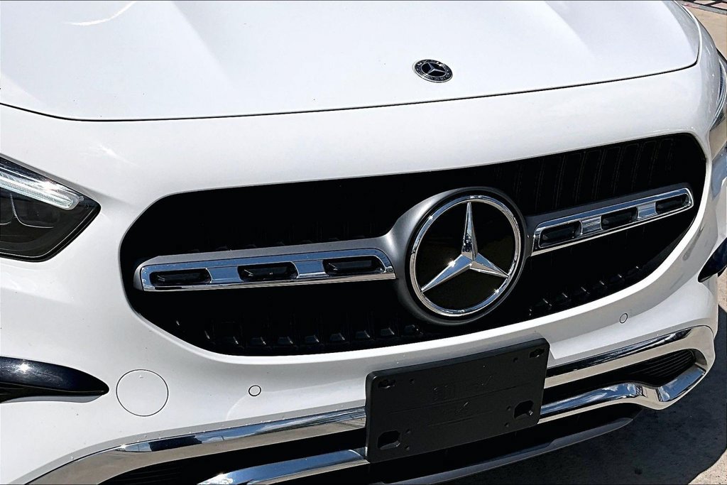 Used 2025 Mercedes-Benz GLA 250 image 32