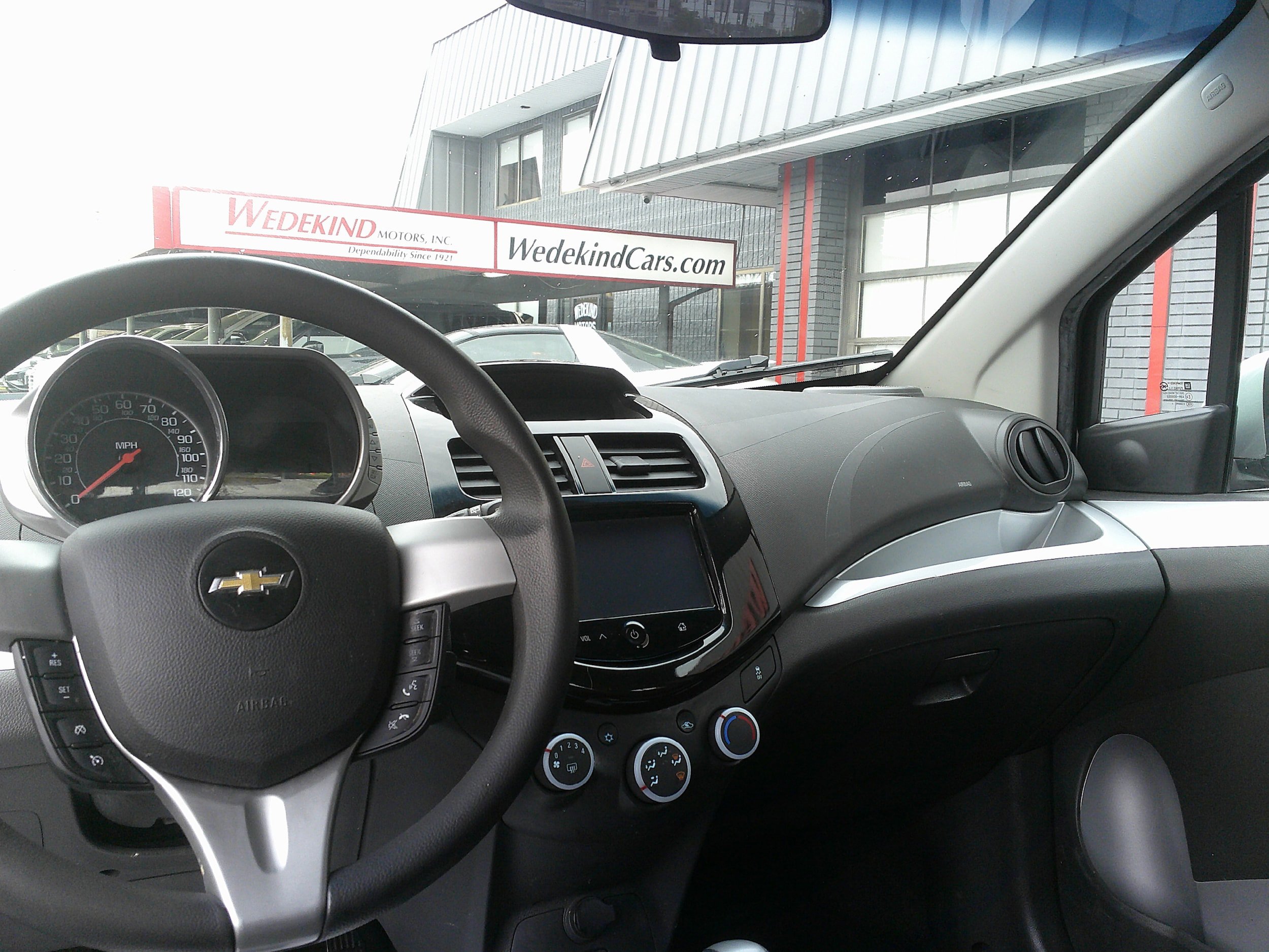 Used 2015 Chevrolet Spark LT FWD image 17
