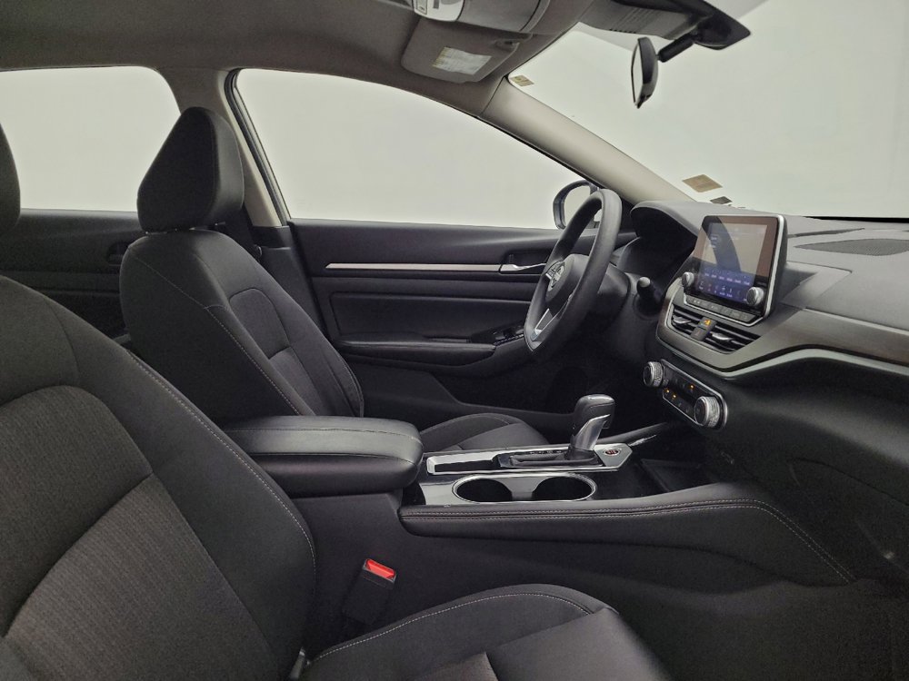Used 2023 Nissan Altima 2.5 SV image 21