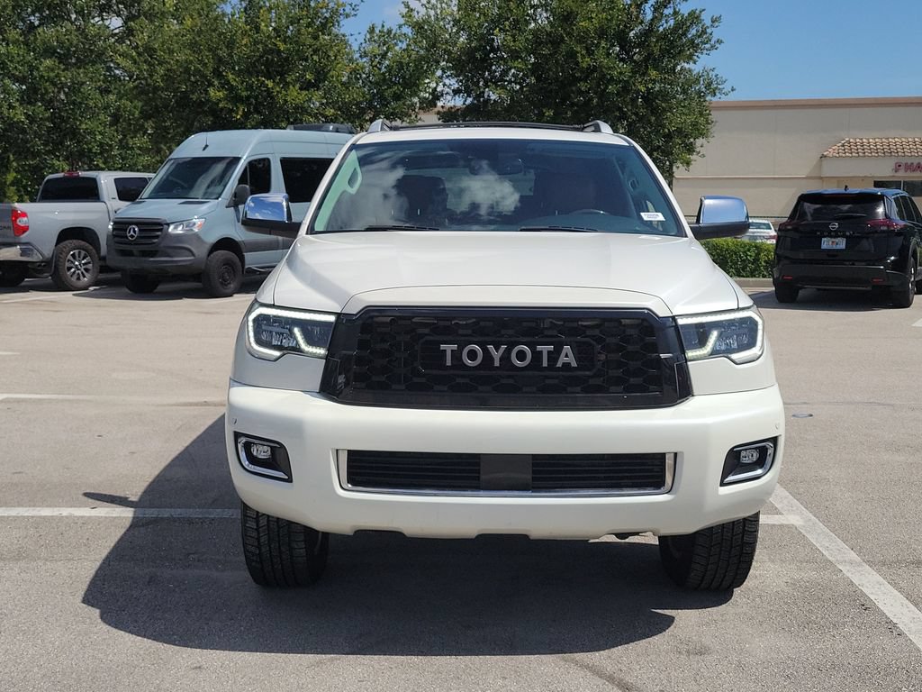 Used 2018 Toyota Sequoia Platinum AWD/4WD image 2