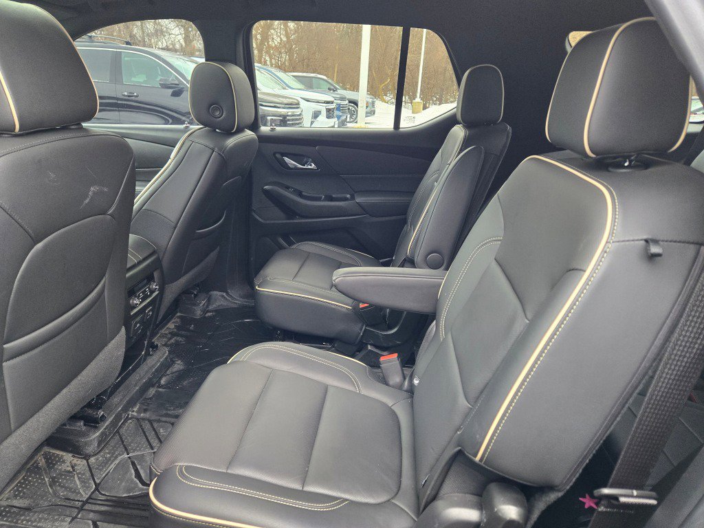 Certified 2024 Chevrolet Traverse Premier w/ Redline Edition image 15