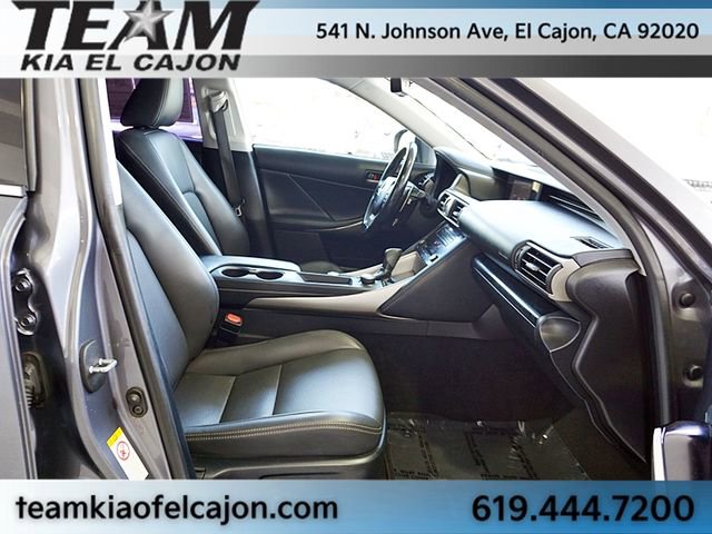 Used 2017 Lexus IS 200t image 12