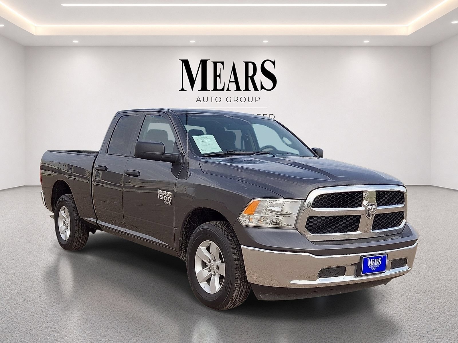 Used 2024 RAM 1500 Classic SLT RWD image 7