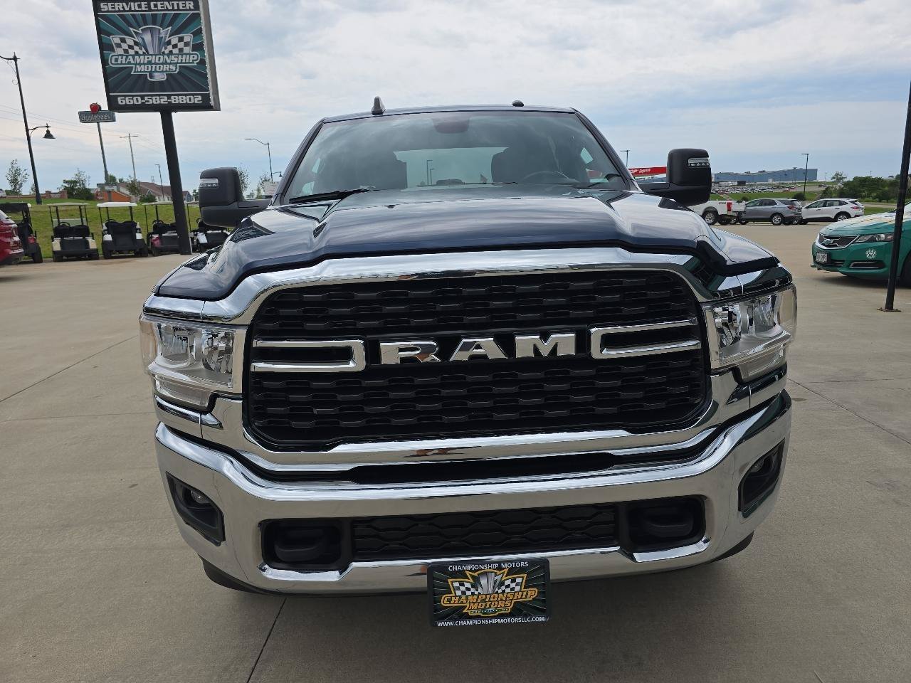 Used 2024 RAM 2500 Big Horn AWD/4WD image 11