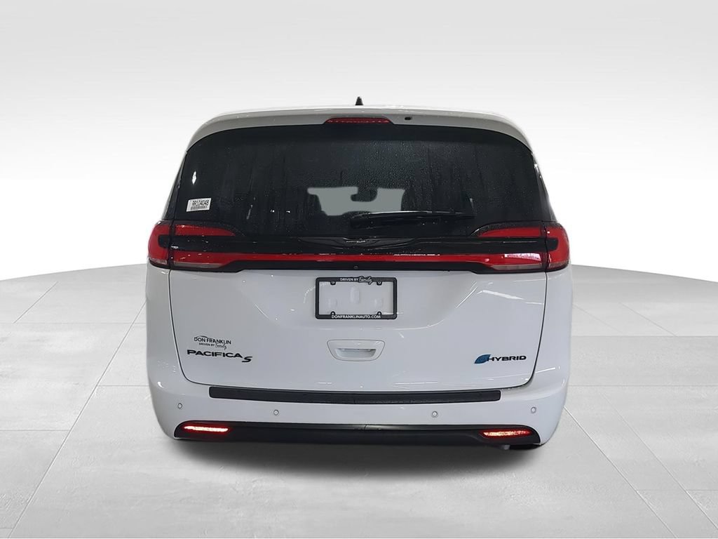 Used 2024 Chrysler Pacifica Limited FWD image 7