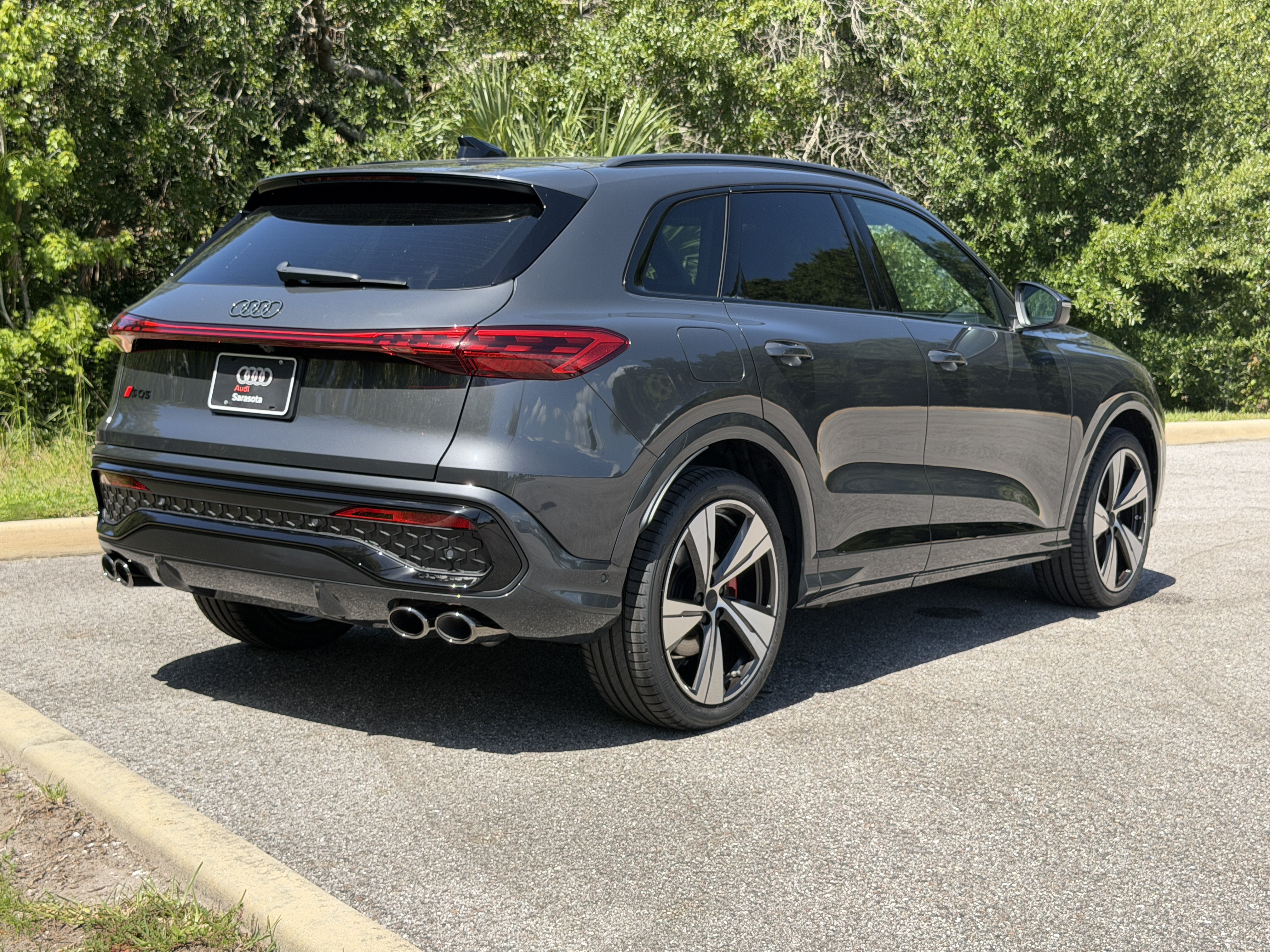 New 2026 Audi SQ5 Premium Plus AWD/4WD image 3