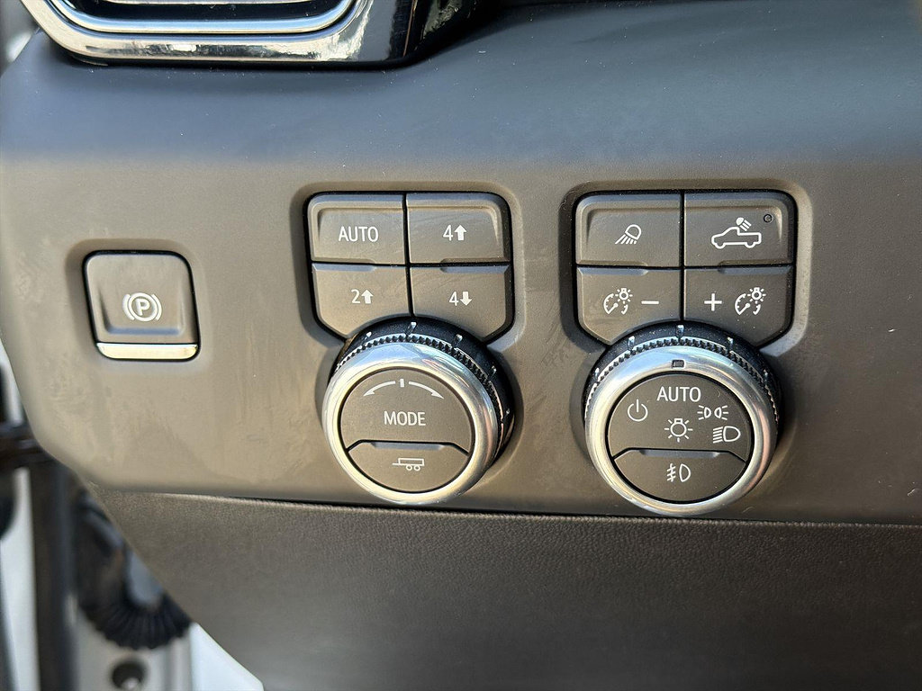 Used 2026 GMC Sierra 1500 AT4 AWD/4WD image 17