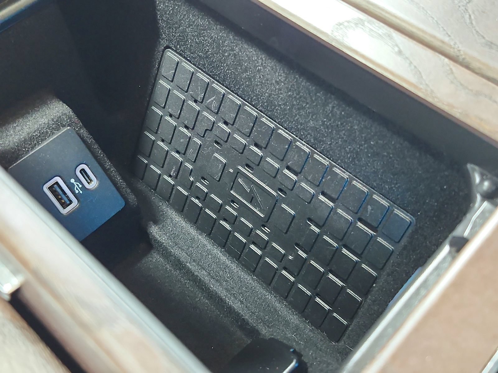 Used 2023 Lincoln Navigator L Reserve AWD/4WD image 38