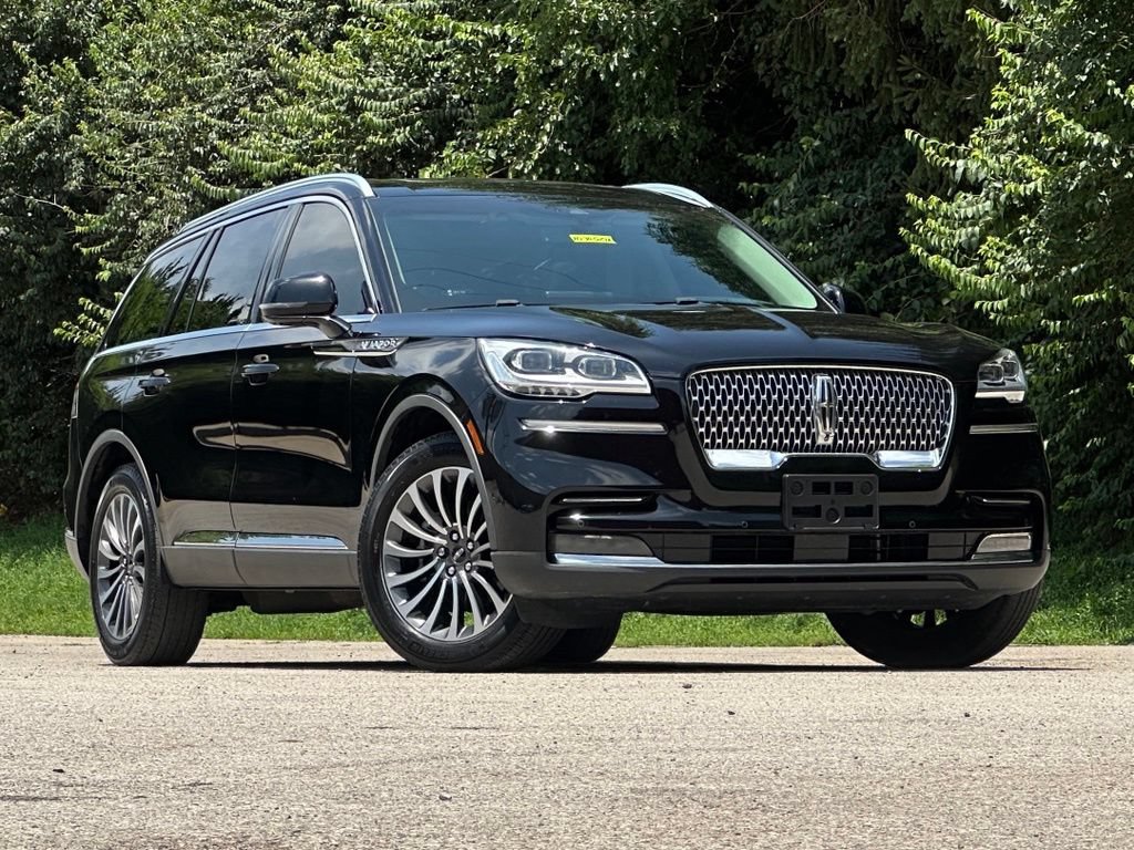 Used 2020 Lincoln Aviator Reserve w/ Equipment Group 201A AWD/4WD image 2