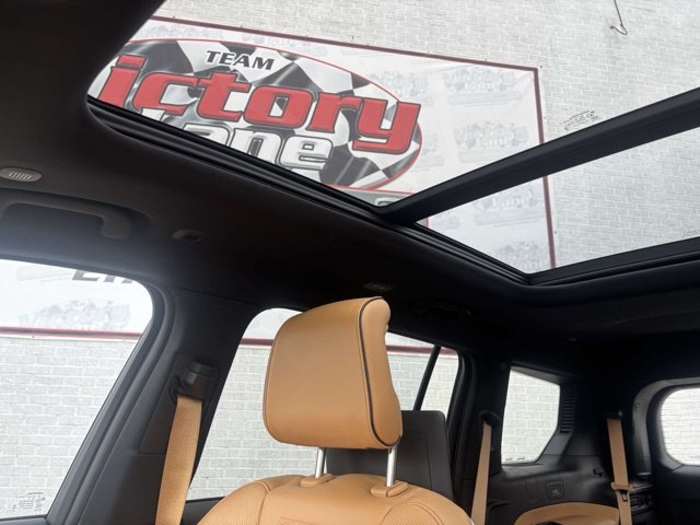Used 2024 Jeep Grand Cherokee L Summit w/ High Altitude Package AWD/4WD image 27