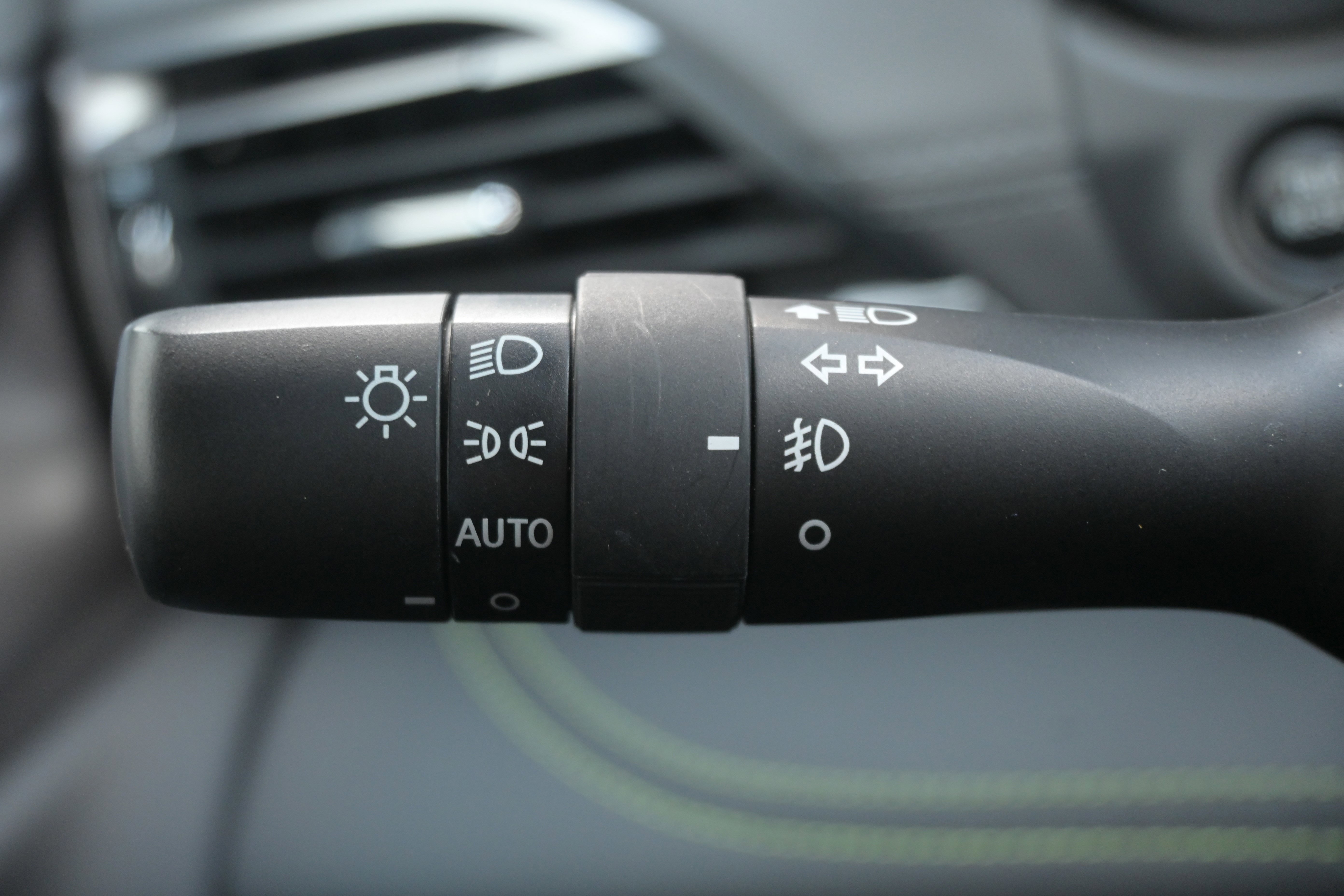 Used 2025 Subaru Outback Onyx Edition image 28