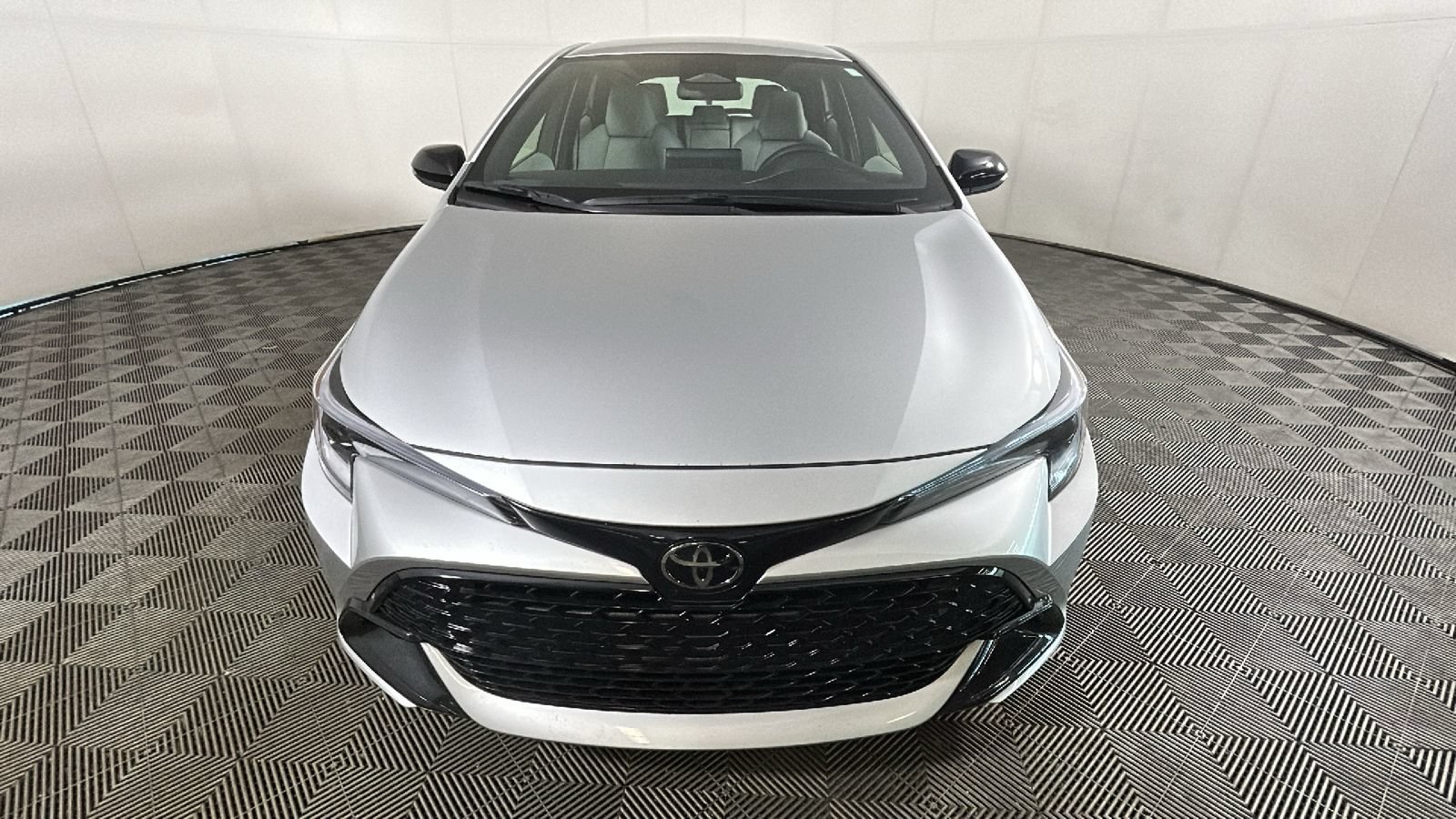 Used 2026 Toyota Corolla SE FWD image 9