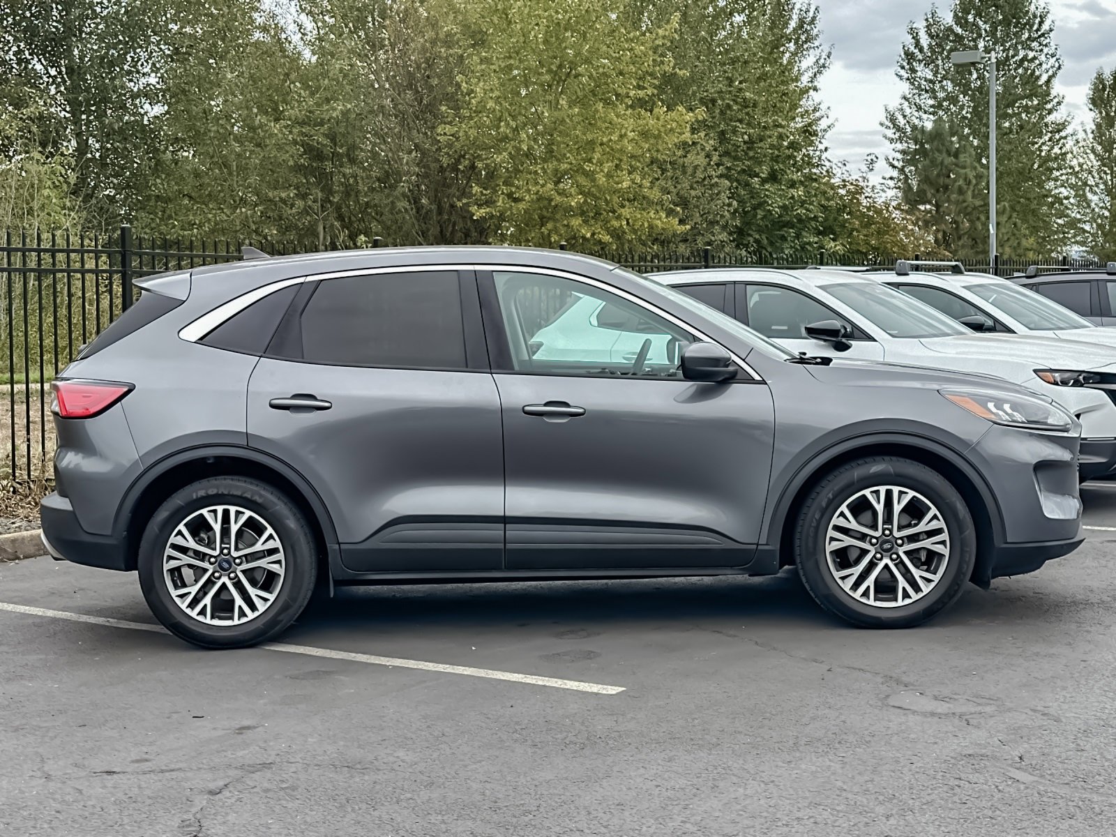 Used 2022 Ford Escape SEL image 3