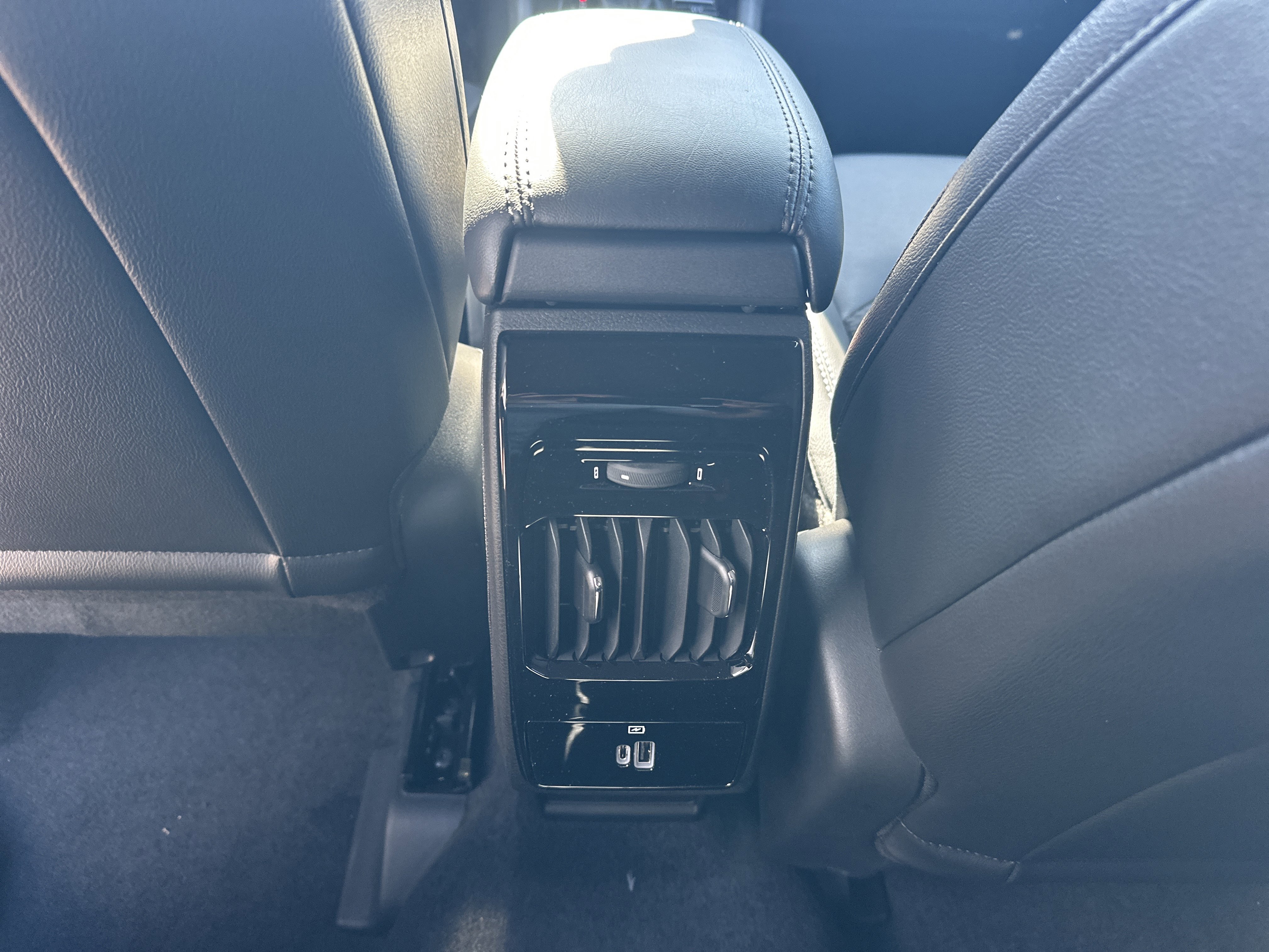 New 2026 Jeep Compass Latitude image 10