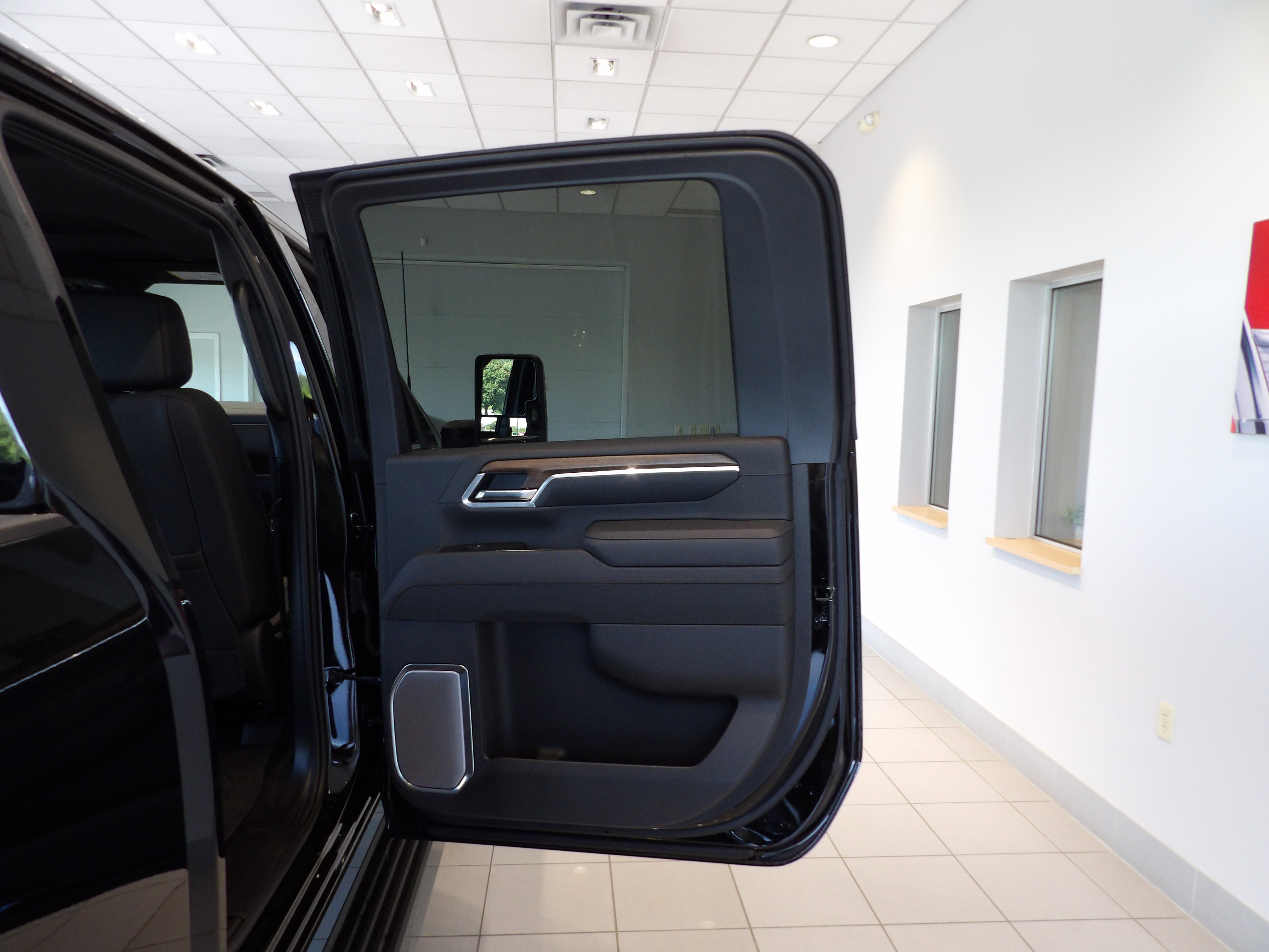 New 2026 Chevrolet Silverado 3500 High Country w/ High Country Premium Package AWD/4WD image 21