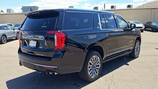 Used 2023 GMC Yukon XL Denali Ultimate AWD/4WD image 8