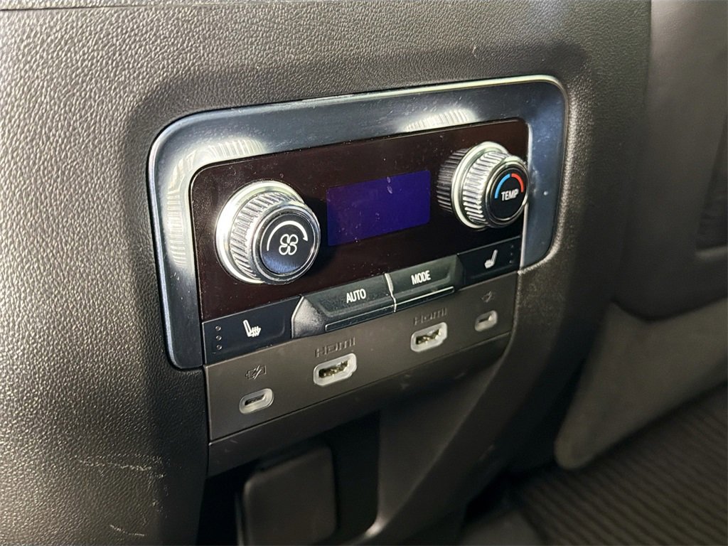 Used 2023 GMC Yukon Denali Ultimate image 25
