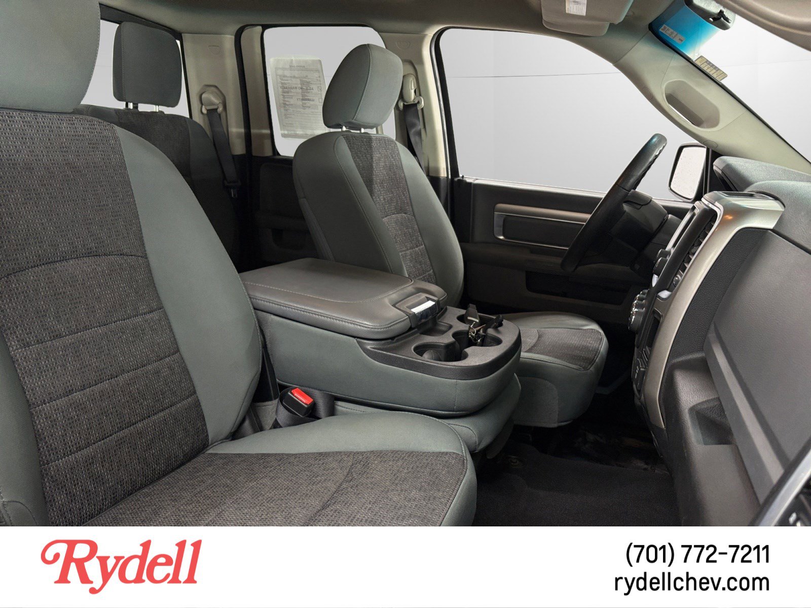 Used 2017 RAM 1500 Classic SLT w/ Protection Group AWD/4WD image 16